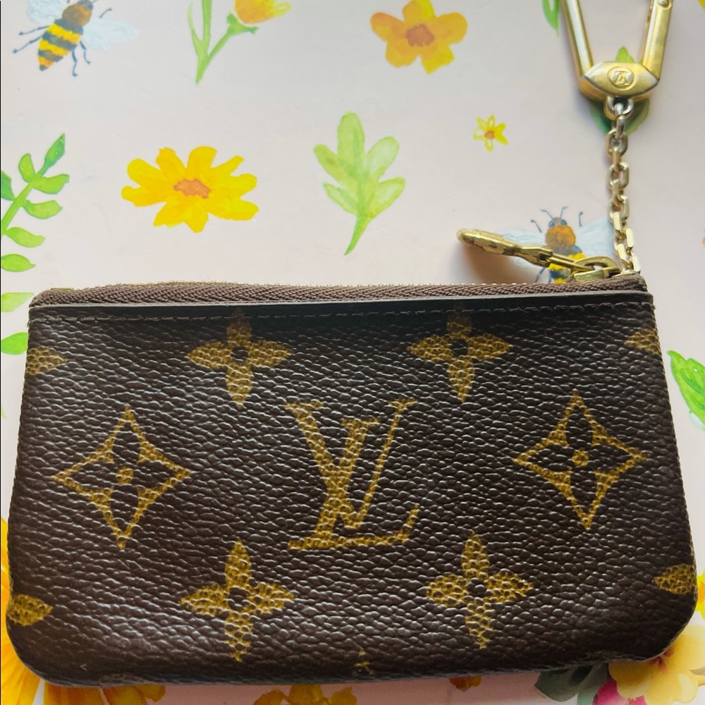 Louis Vuitton vintage mono key 🔑 cles